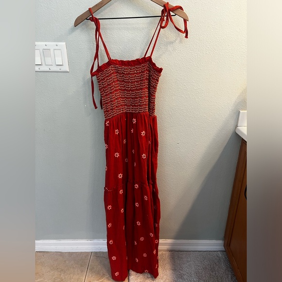NWOT! Red and orange floral maxi dress - Picture 2 of 6